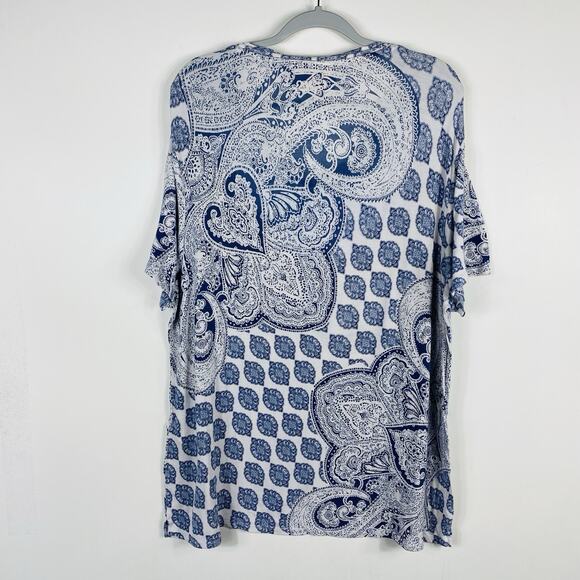 Chico's Size XL 16 3 Printed Journey Tiles V-Neck Tee Top Blue White - Picture 2 of 5